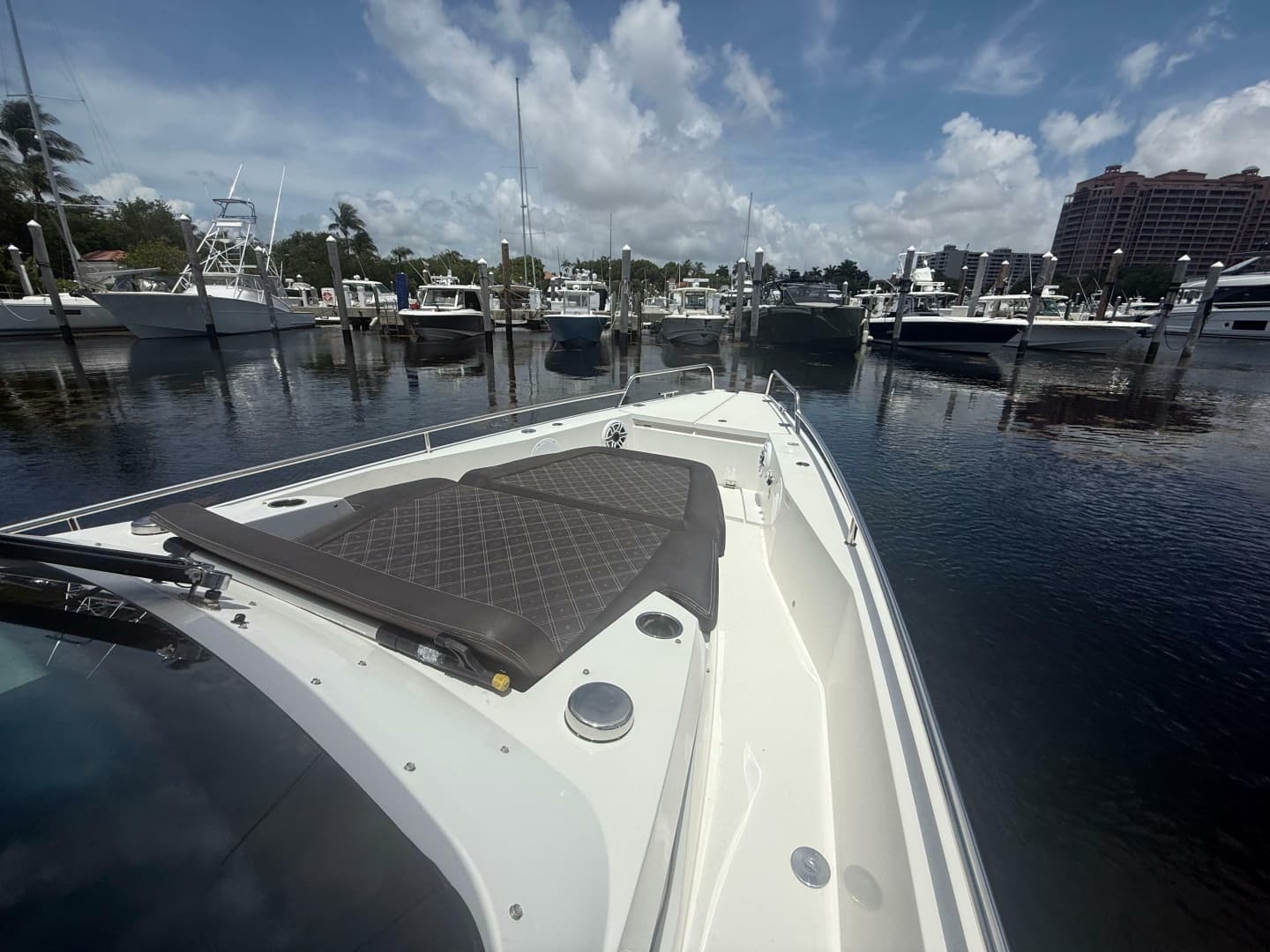 2017 Axopar 37 Sun-Top