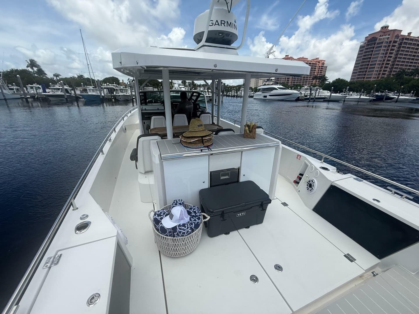 2017 Axopar 37 Sun-Top