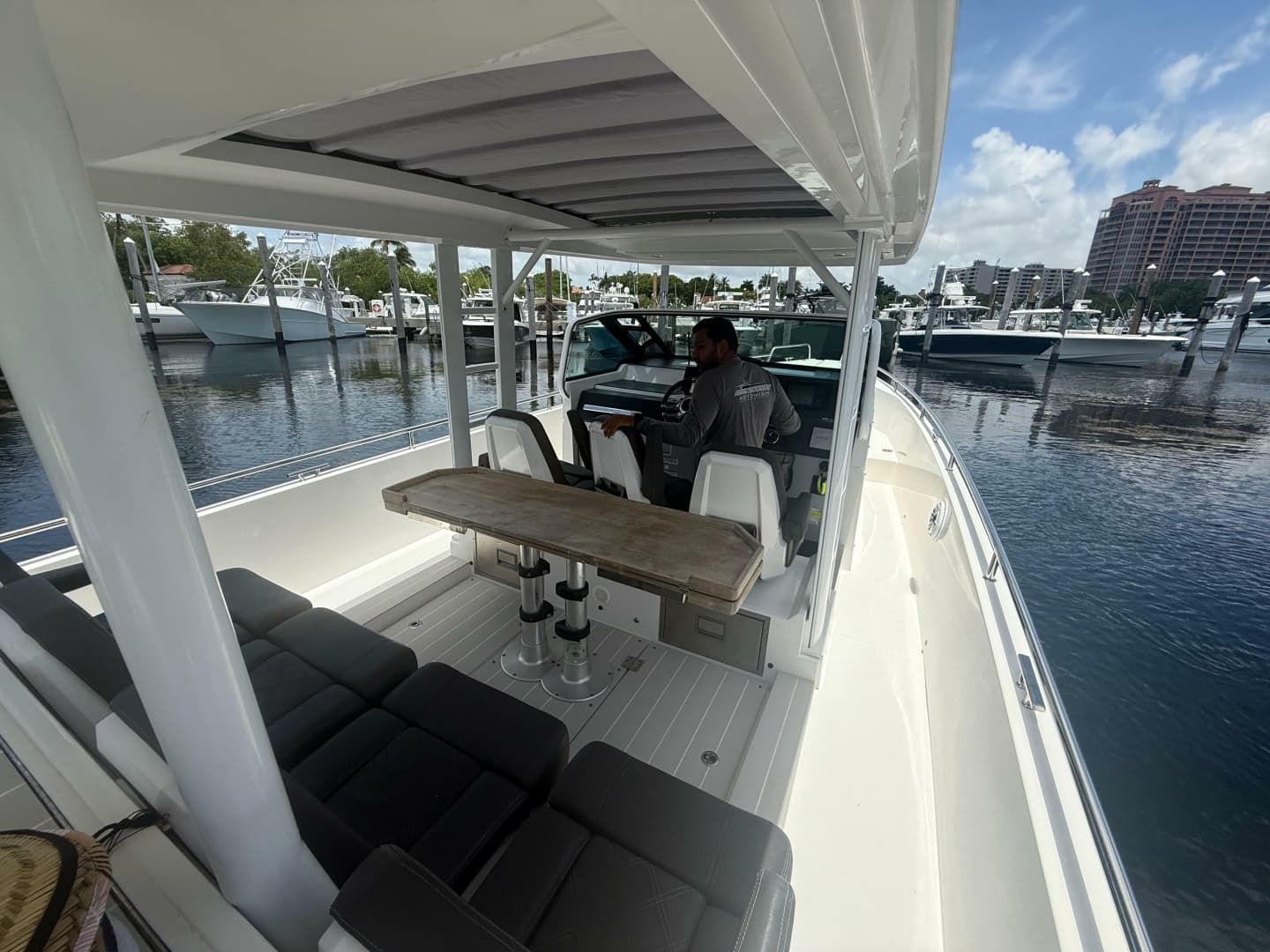 2017 Axopar 37 Sun-Top