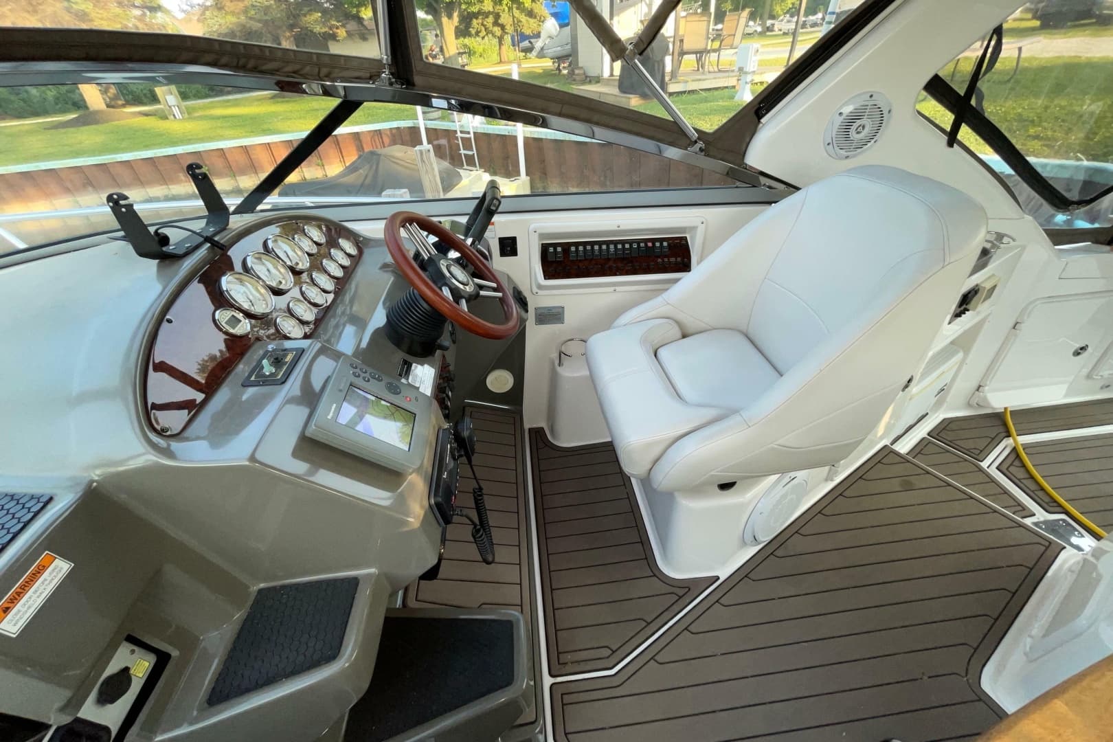 2008 Regal 3060 Window Express