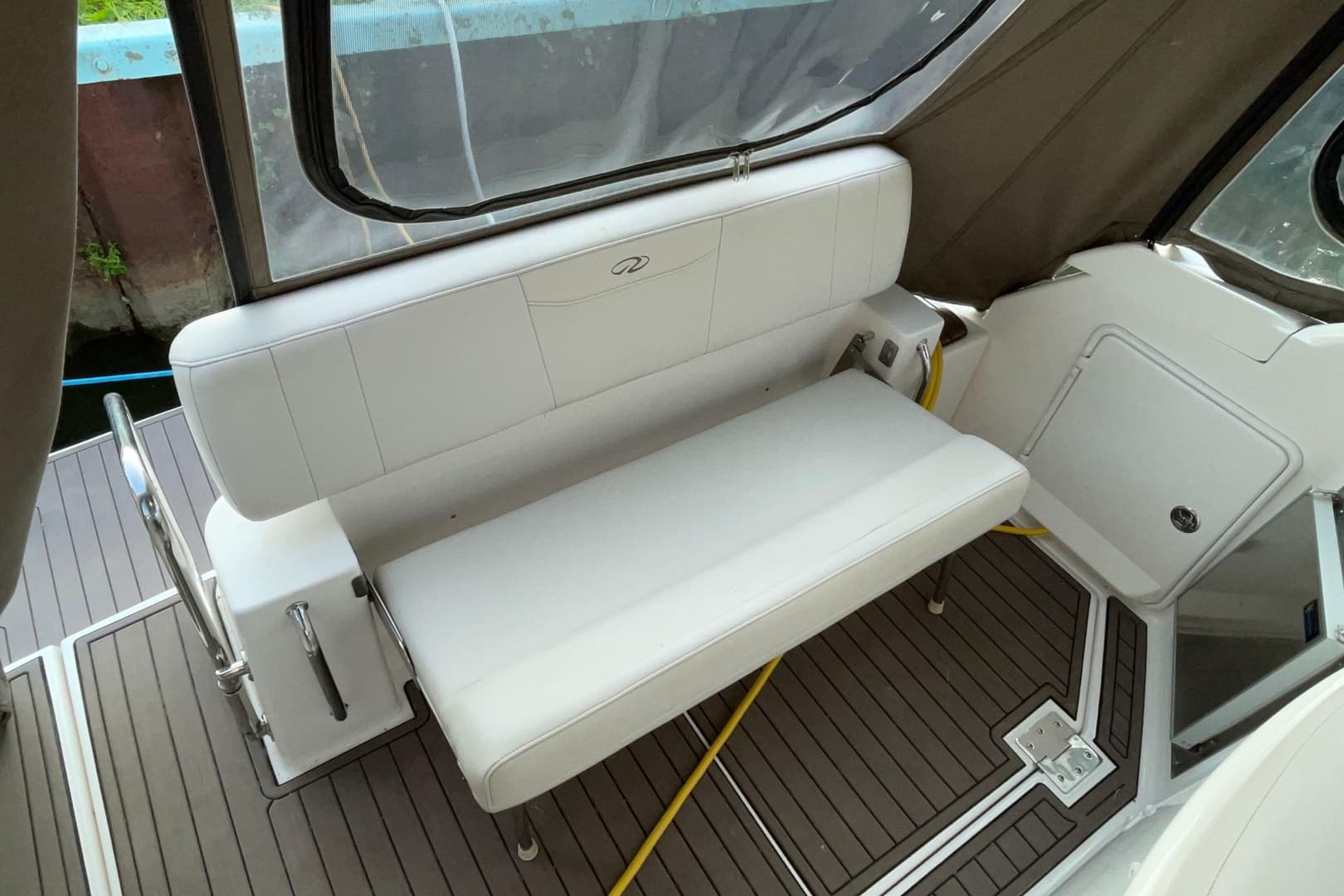 2008 Regal 3060 Window Express