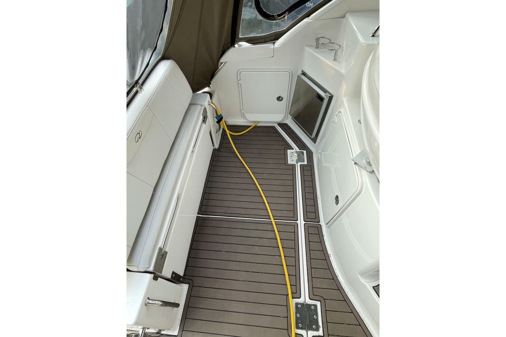 2008 Regal 3060 Window Express