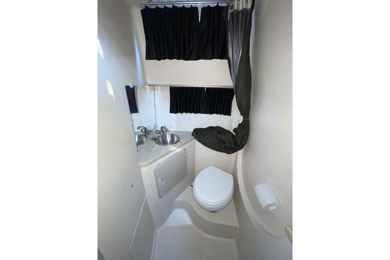 2008 Regal 3060 Window Express