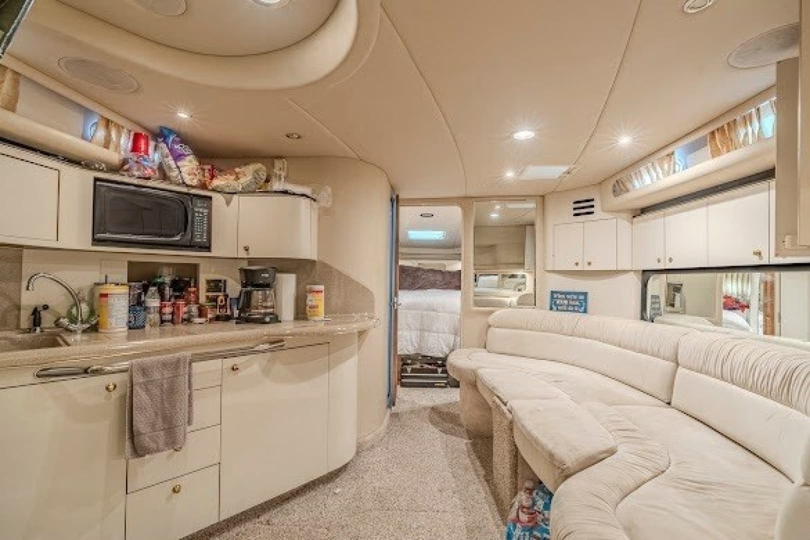 1999 Sea Ray 380 Sundancer