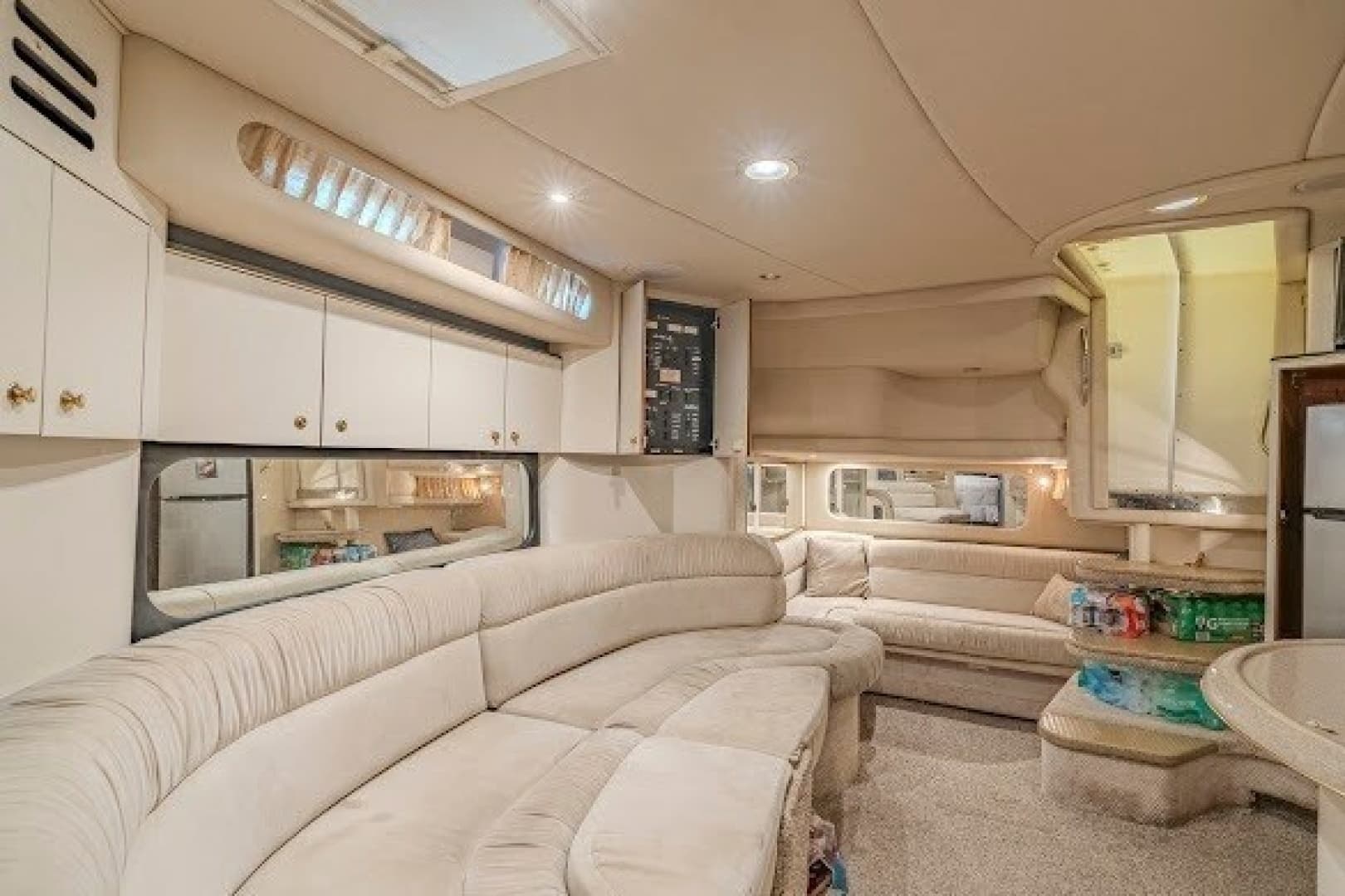 1999 Sea Ray 380 Sundancer
