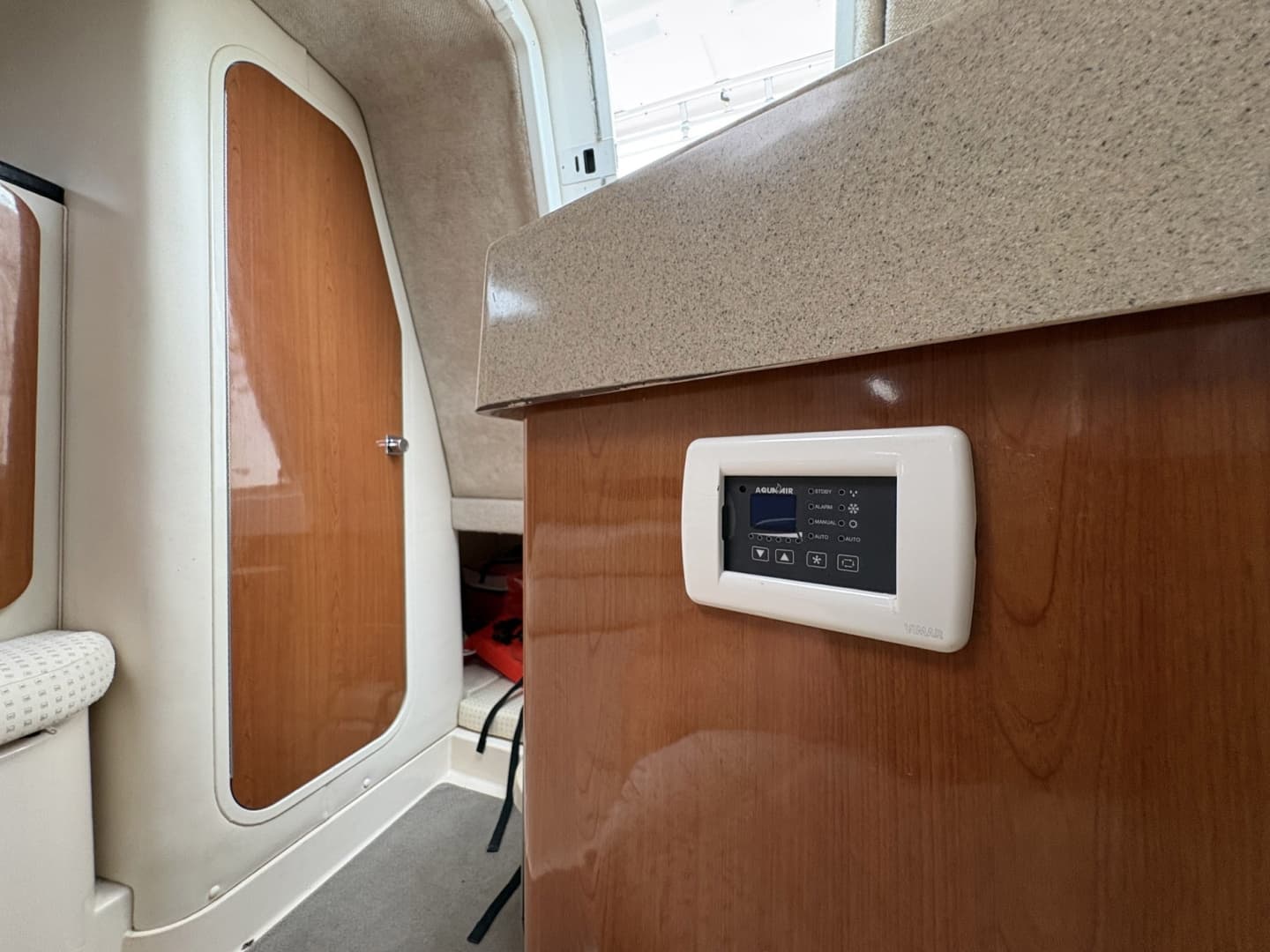 2003 Wellcraft 270 Coastal