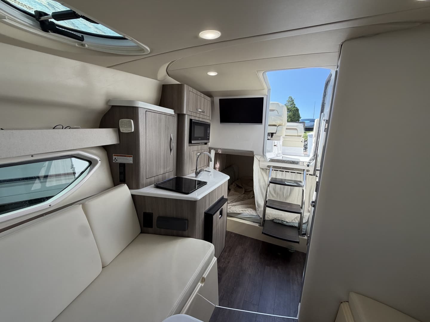 2020 Regal 28 Express