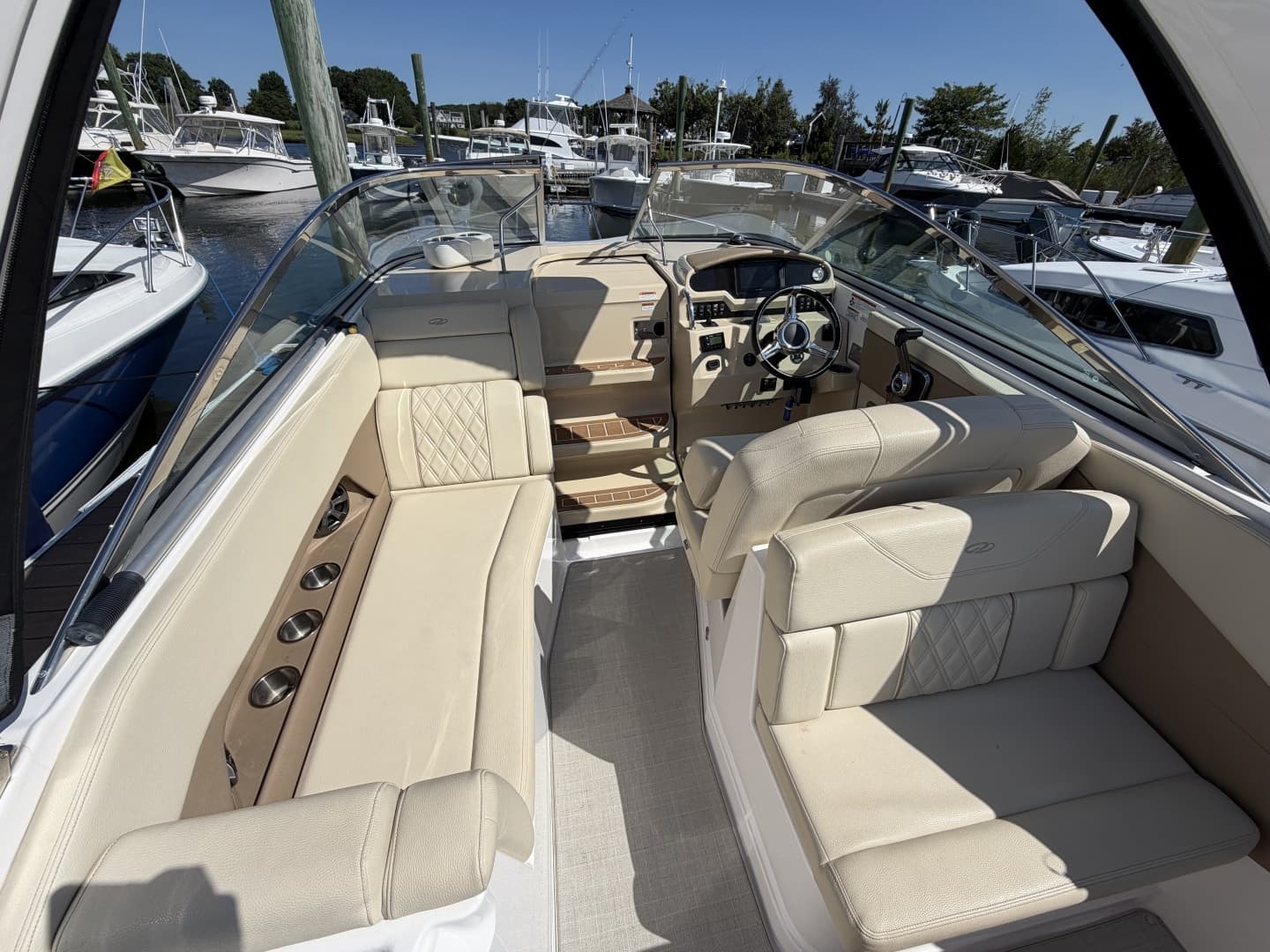 2020 Regal 28 Express