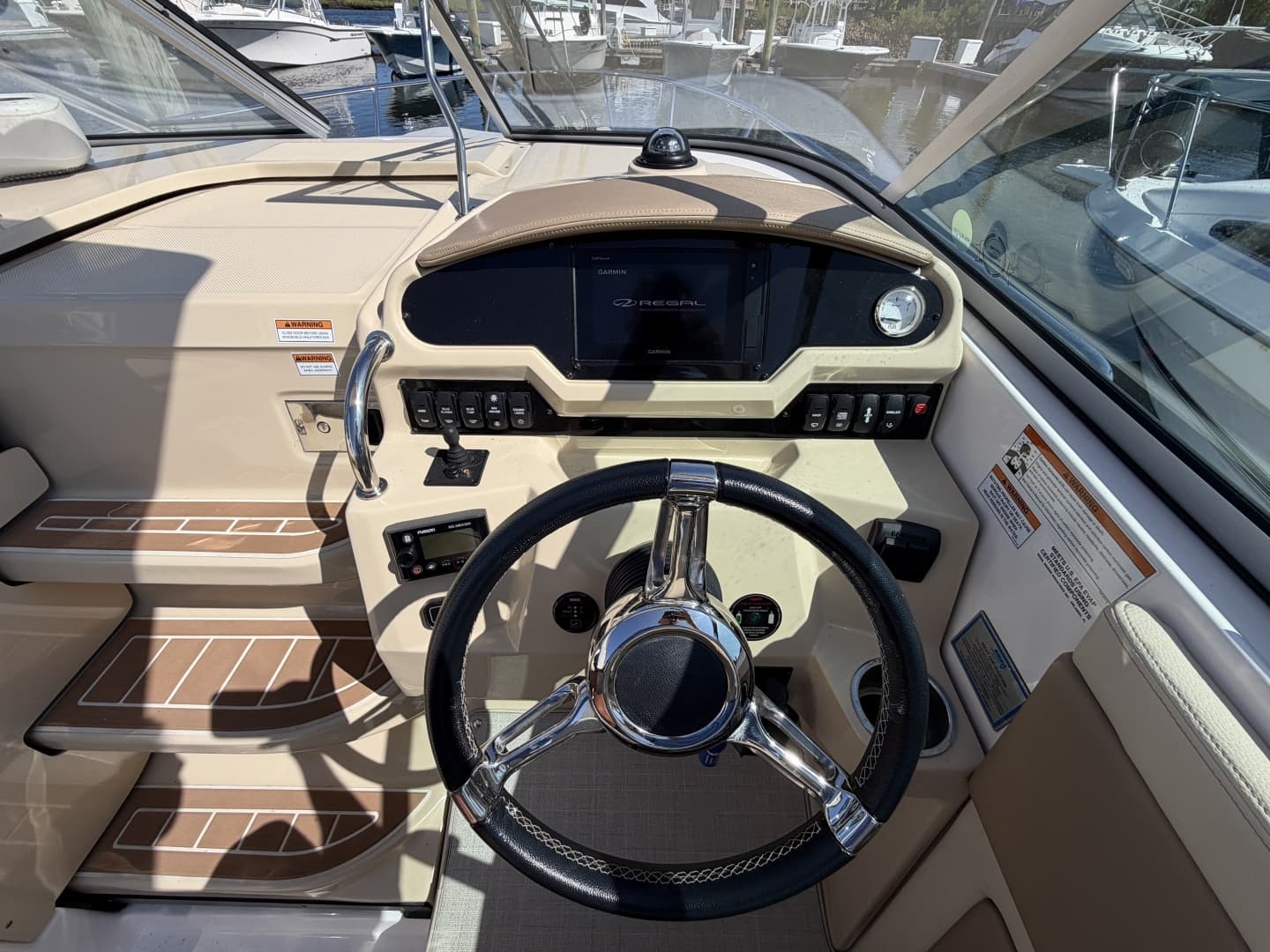 2020 Regal 28 Express