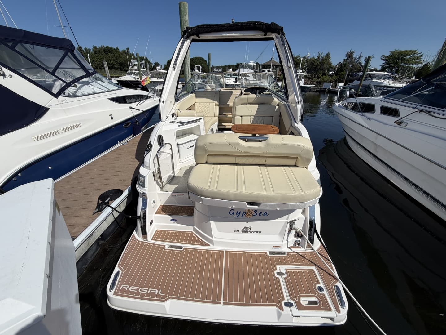 2020 Regal 28 Express