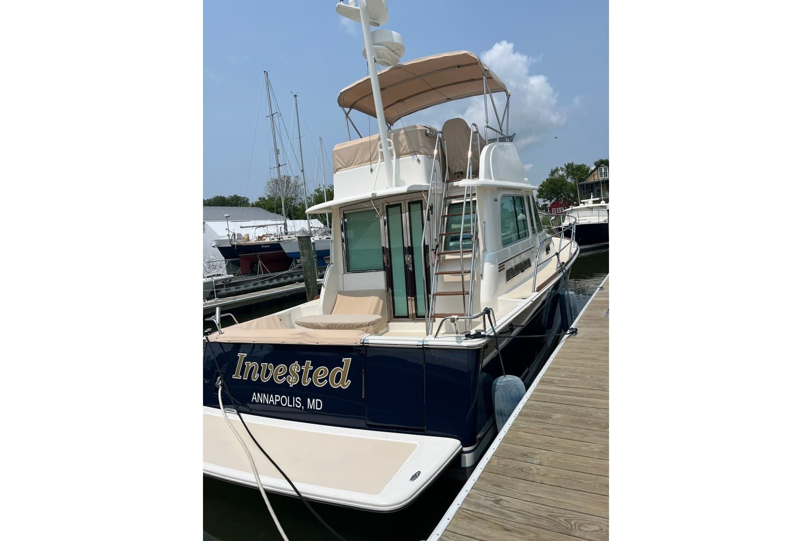 2018 Sabre 42 Fly Bridge Sedan