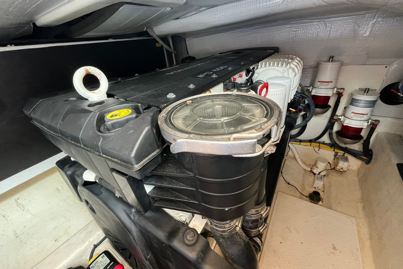 2018 Sabre 42 Fly Bridge Sedan
