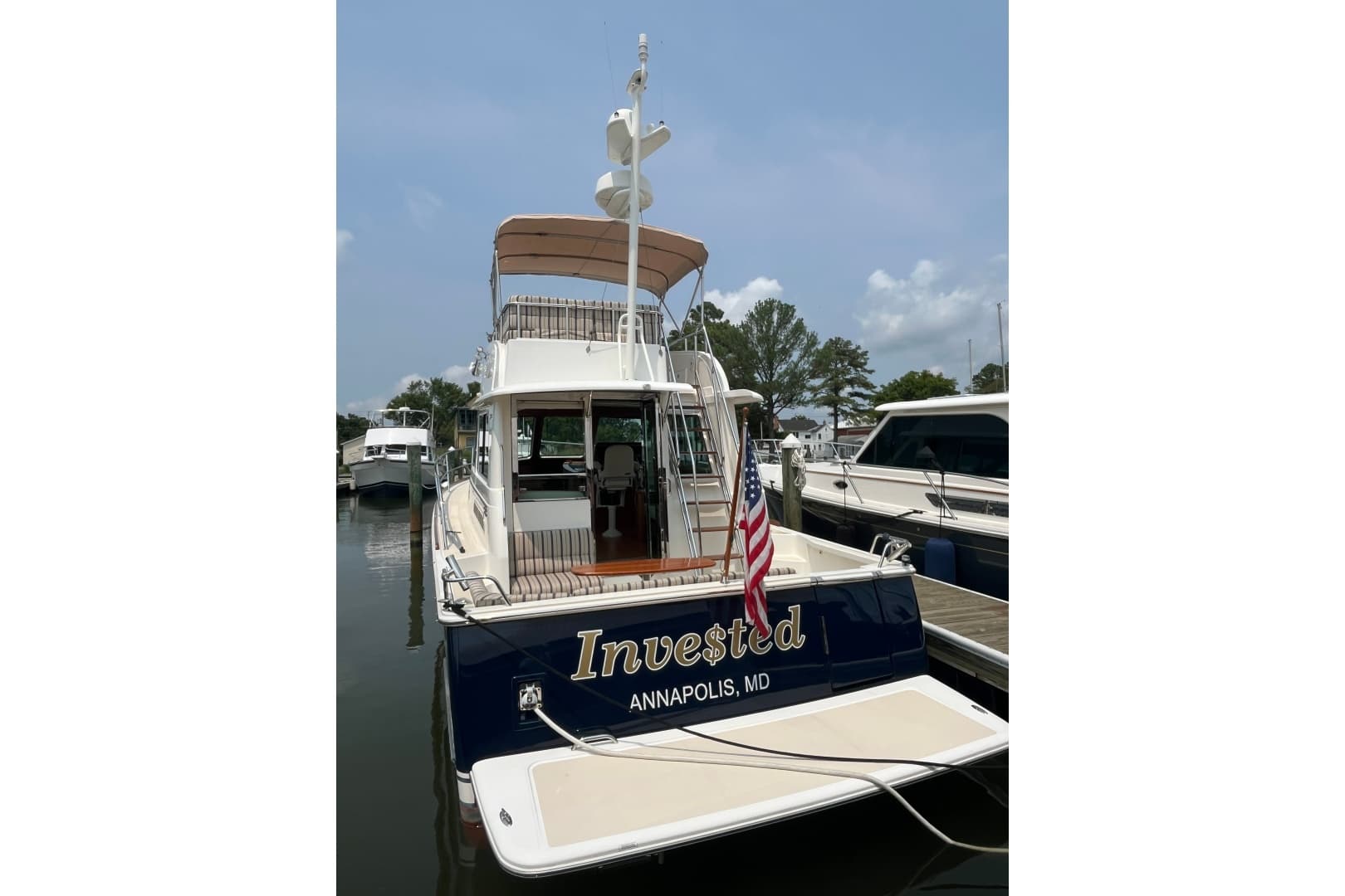 2018 Sabre 42 Fly Bridge Sedan
