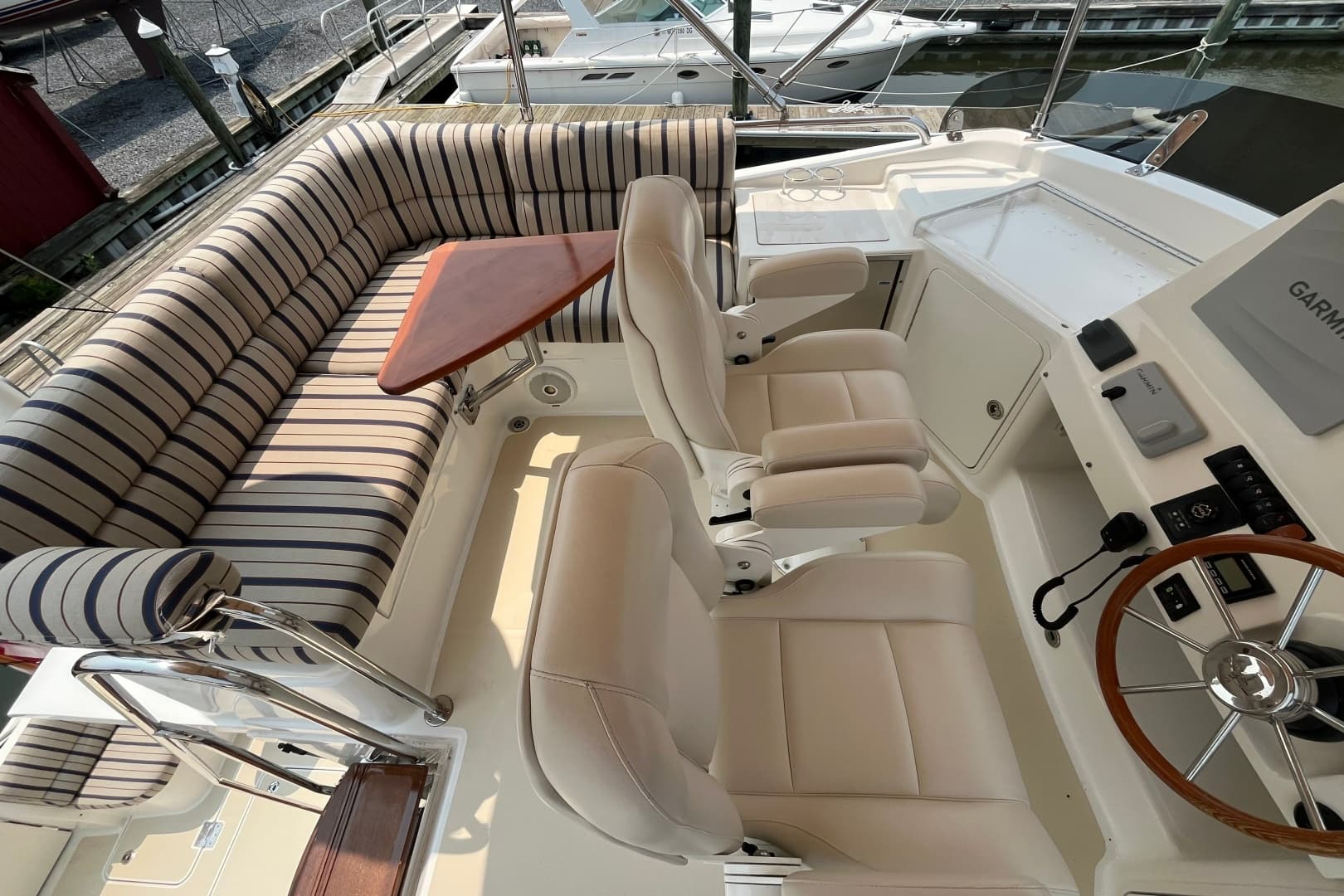 2018 Sabre 42 Fly Bridge Sedan