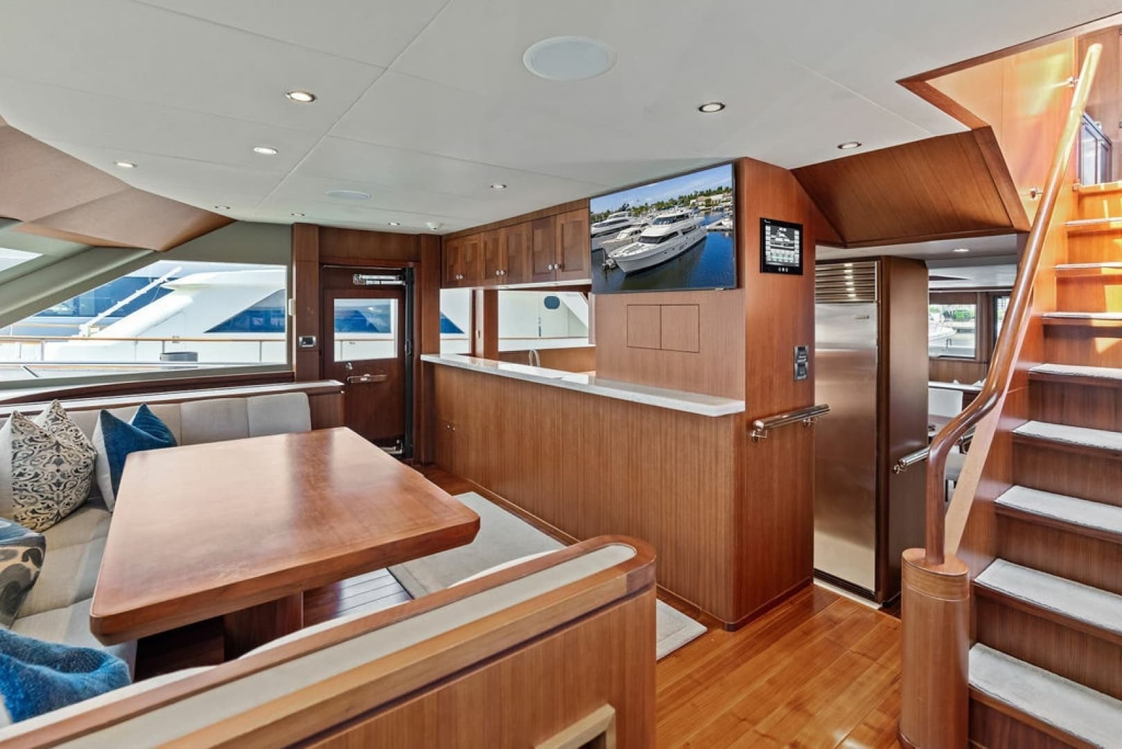 2012 Ocean Alexander 90 Skylounge