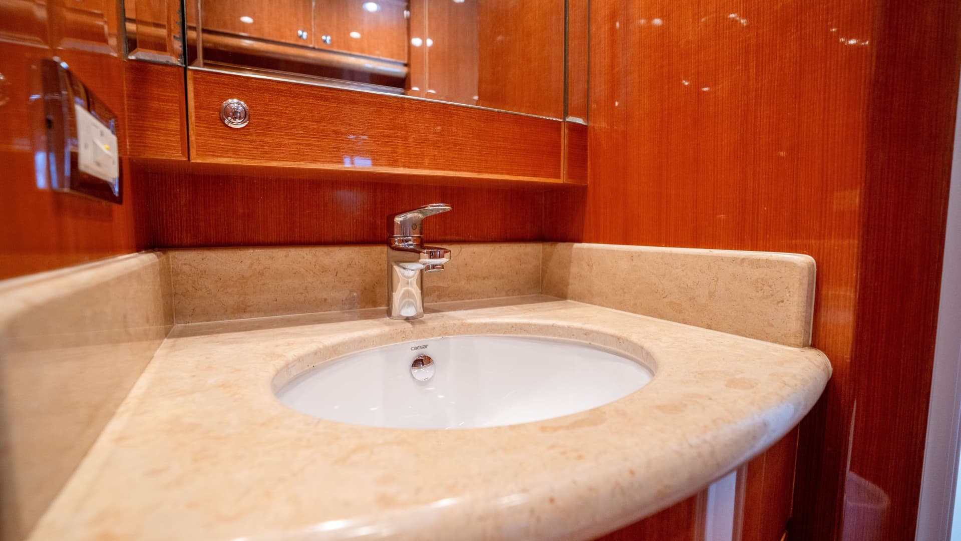 2015 Monte Fino Motor Yacht