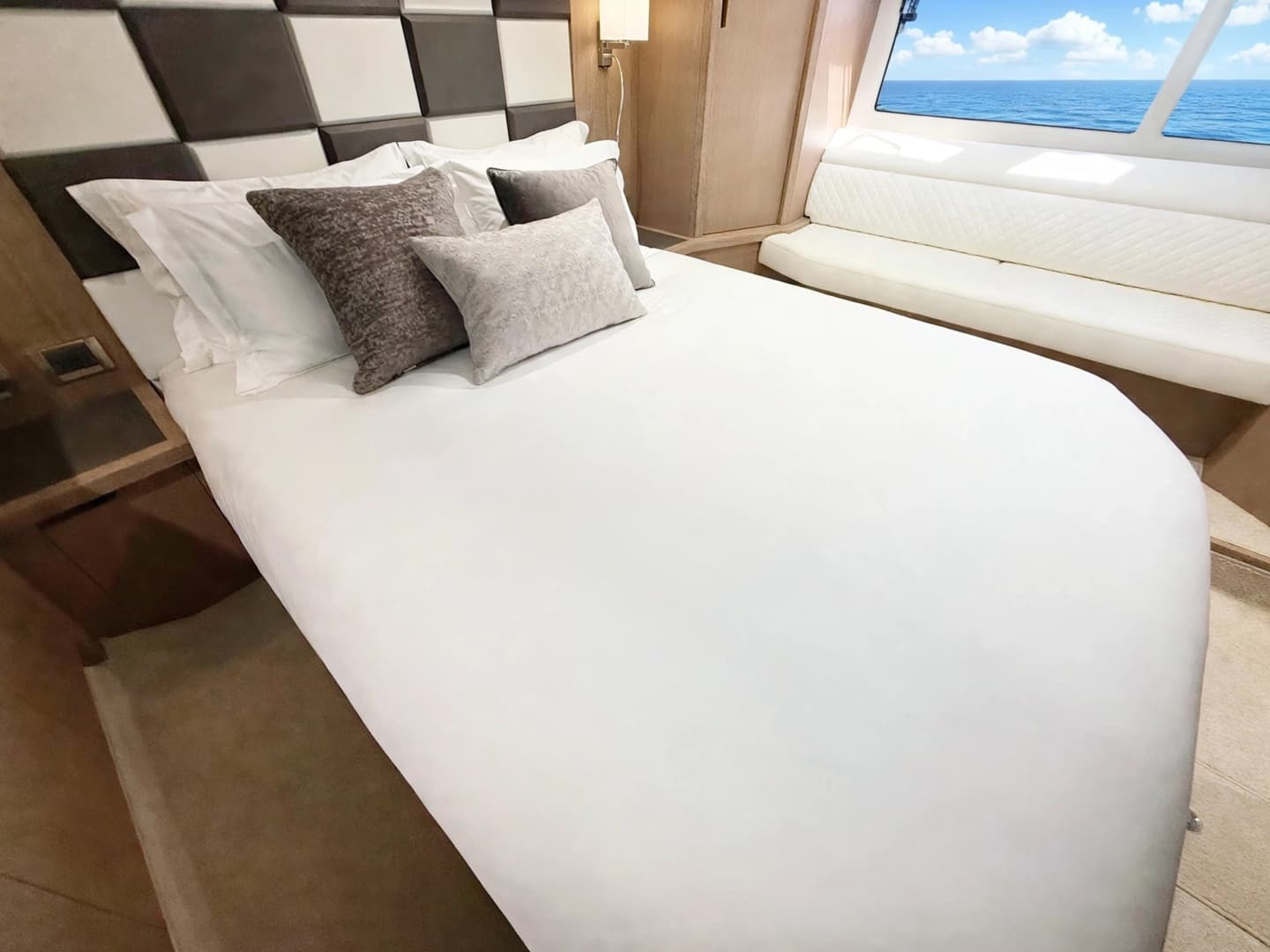 2019 Galeon 