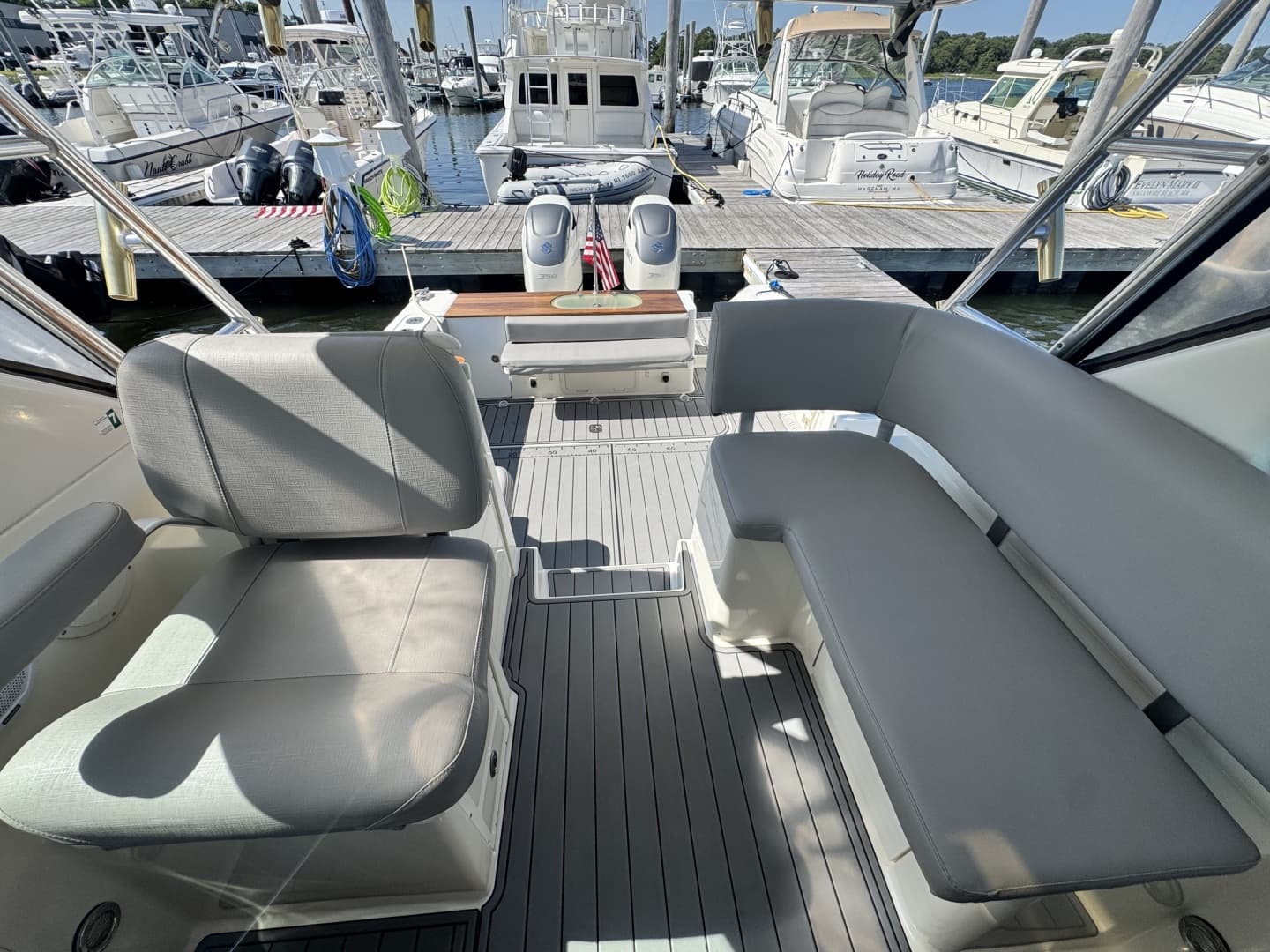 2006 Pursuit 3370 Offshore