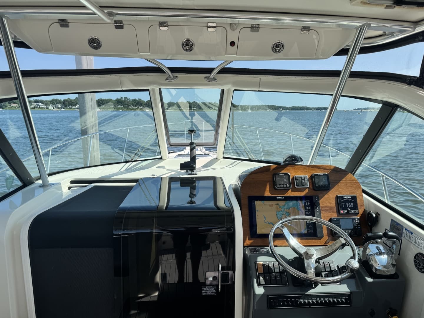 2006 Pursuit 3370 Offshore
