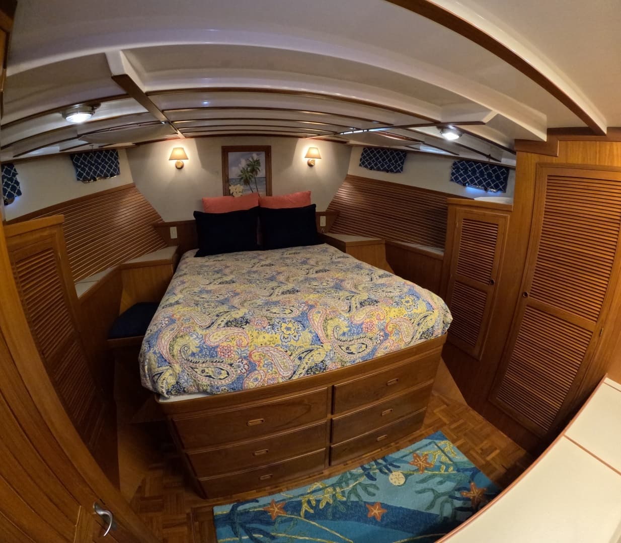 Master Queen Berth