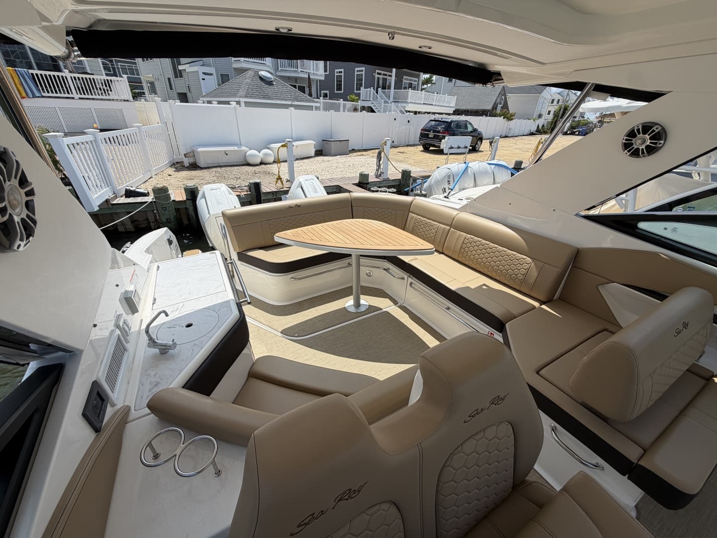 2025 Sea Ray 320 Sundancer OB