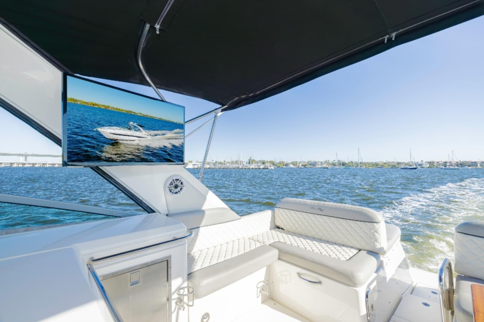 2013 Sea Ray 370 Venture