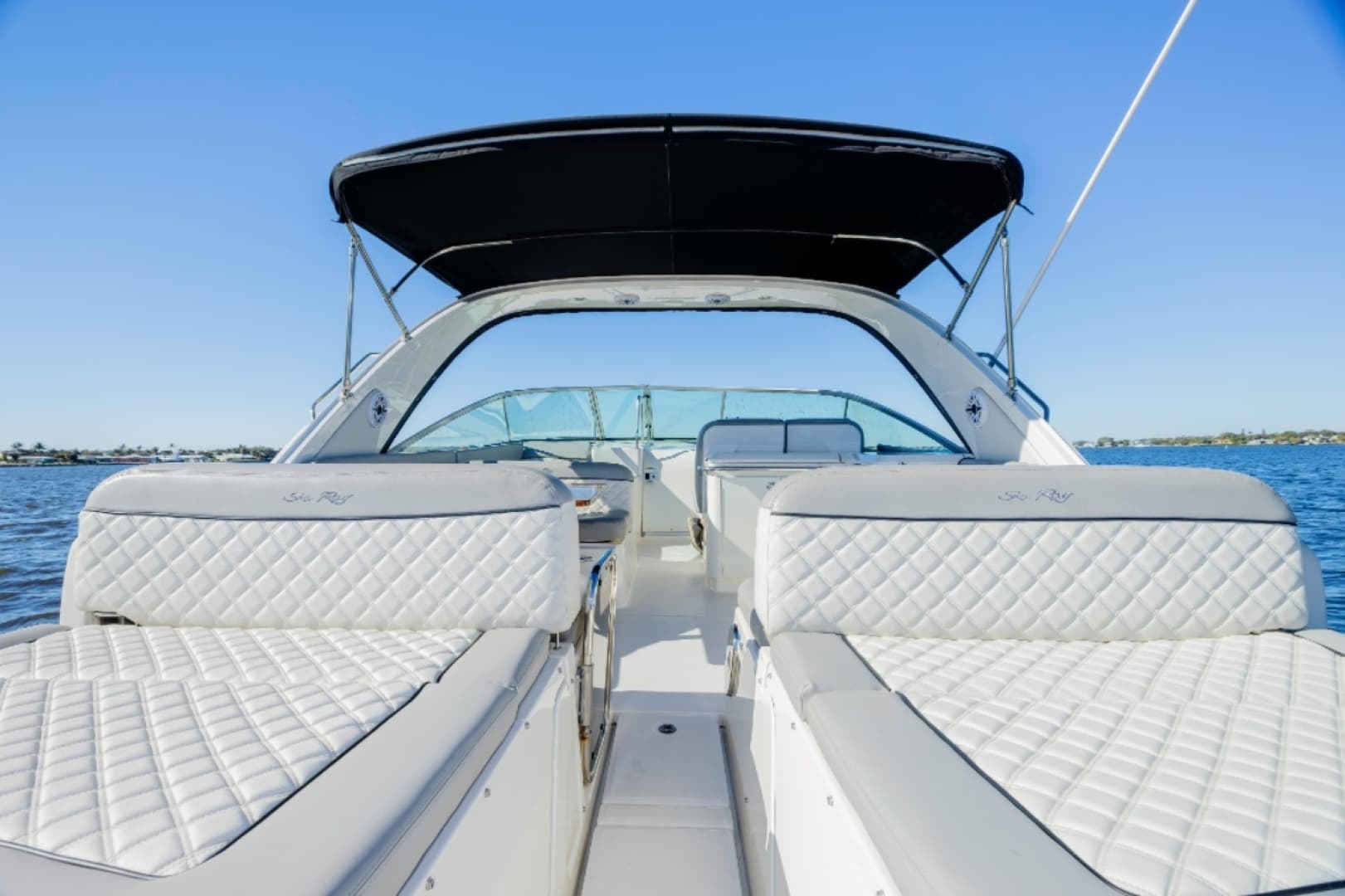 2013 Sea Ray 370 Venture