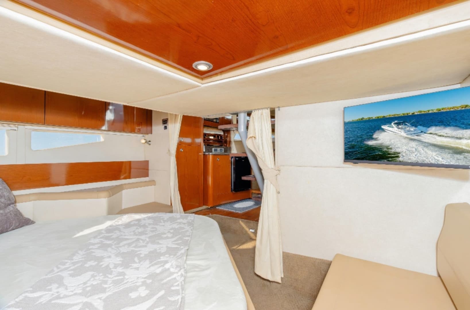 2013 Sea Ray 370 Venture