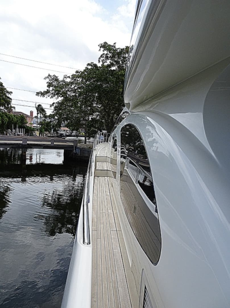 2010 Azimut 100 Leonardo