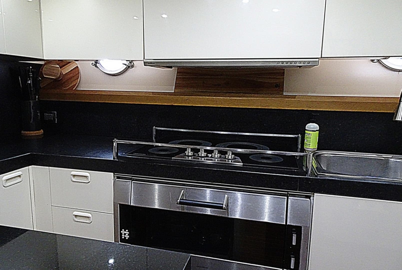 2010 Azimut 100 Leonardo