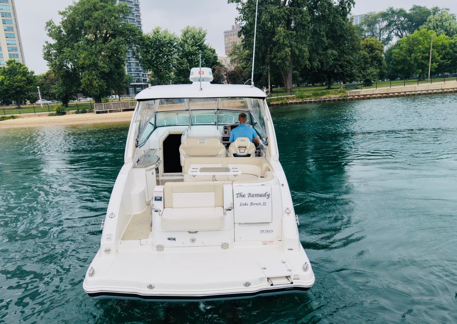 2018 Chaparral 330 Signature