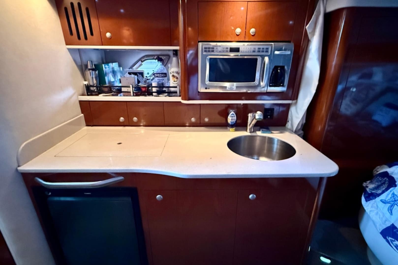 2008 Sea Ray Sundancer 330