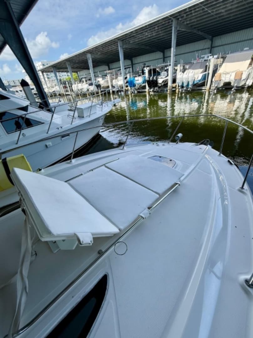 2008 Sea Ray Sundancer 330