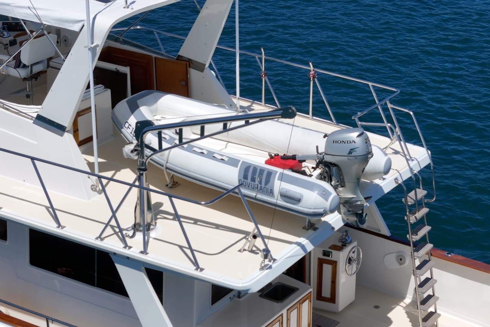 1989 Offshore Yachts Sedan