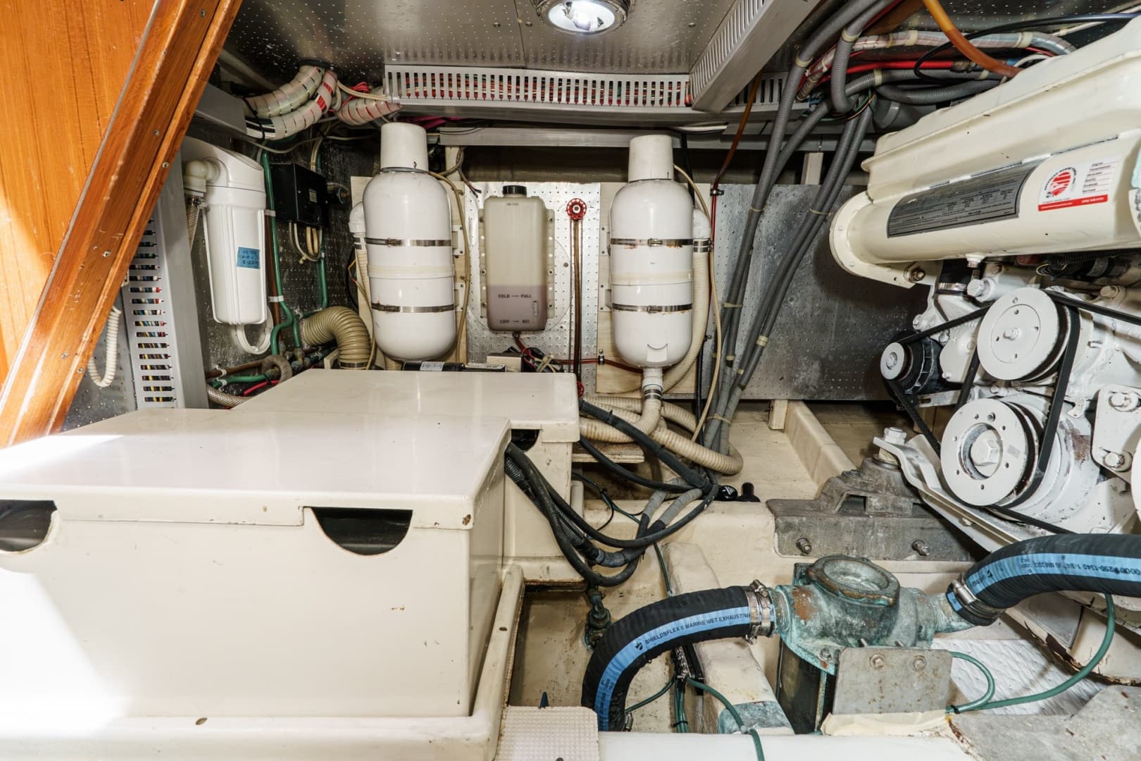 1989 Offshore Yachts Sedan