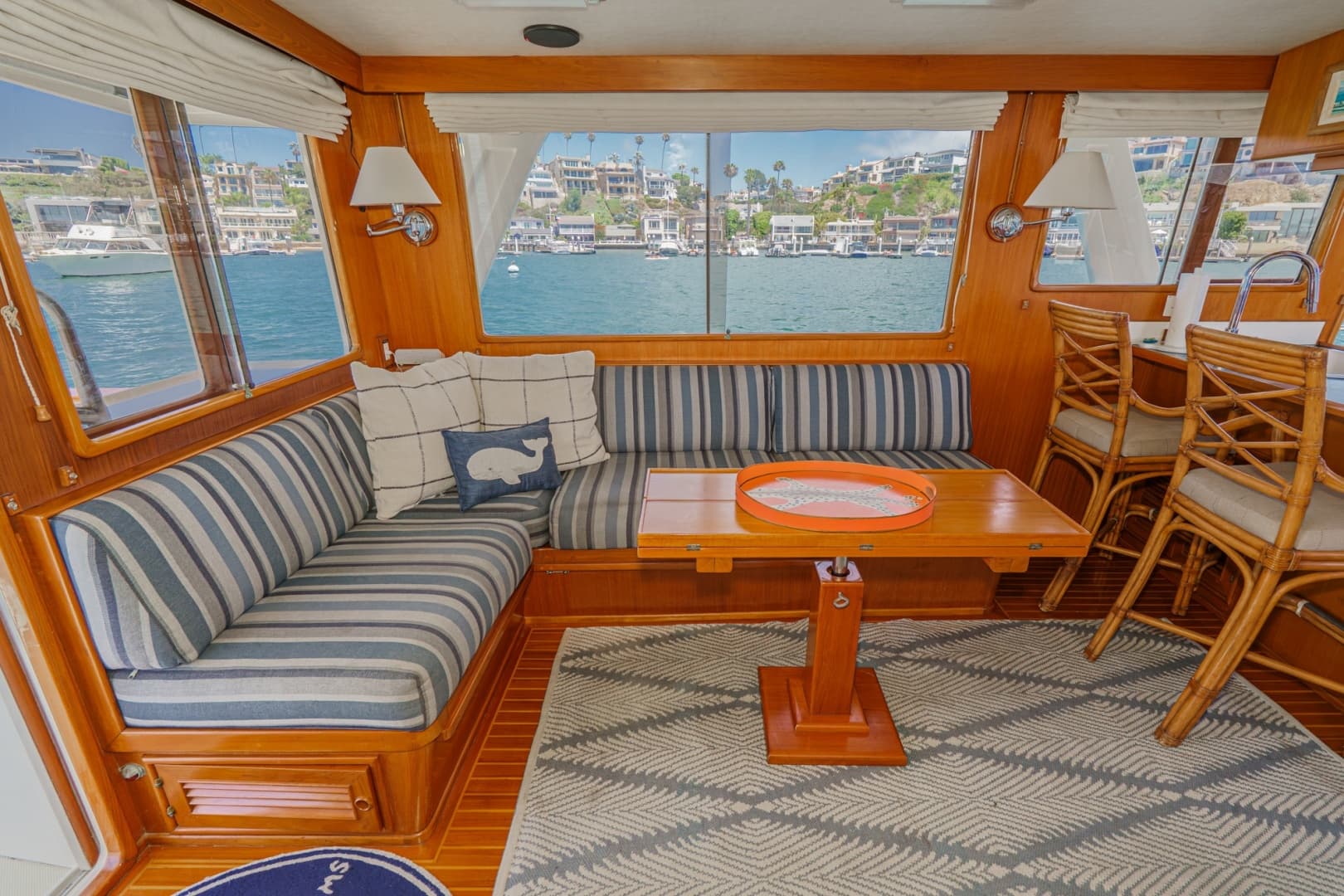 1989 Offshore Yachts Sedan