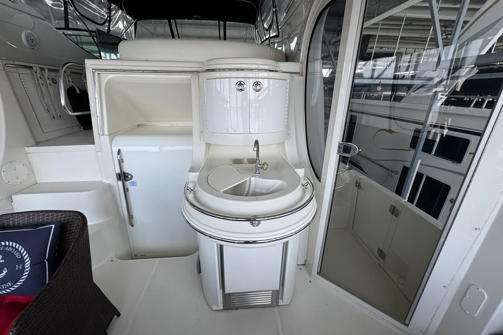 2004 Carver 466 Motor Yacht