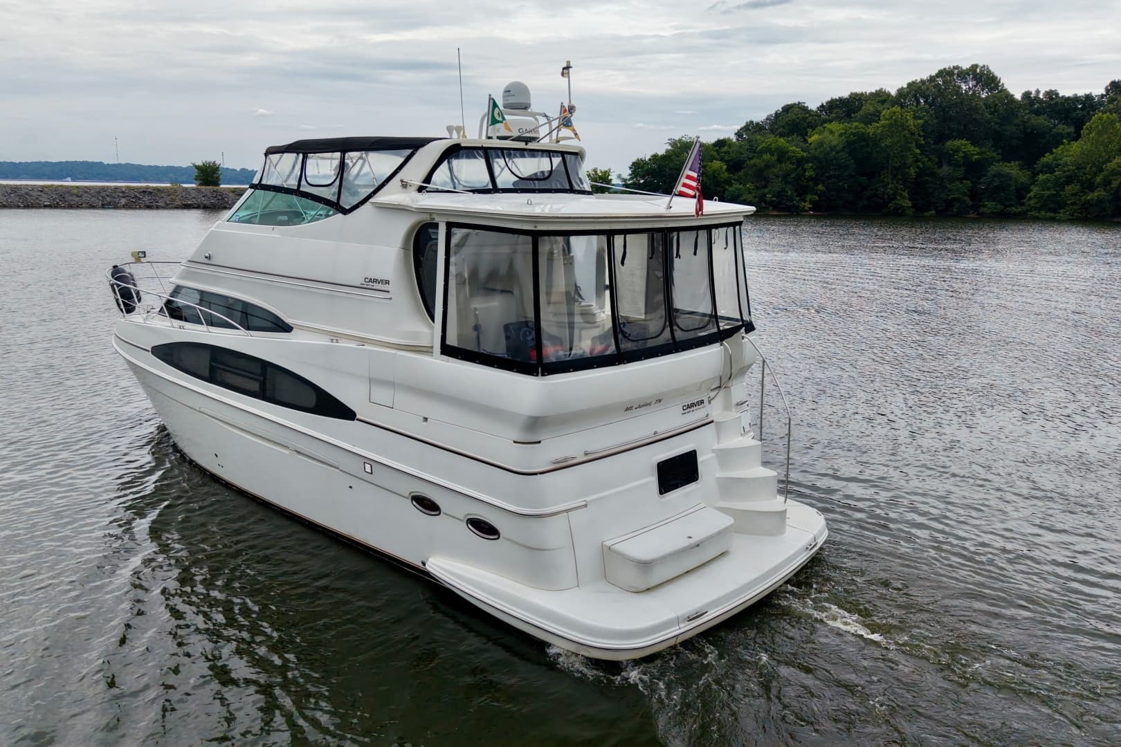 2004 Carver 466 Motor Yacht
