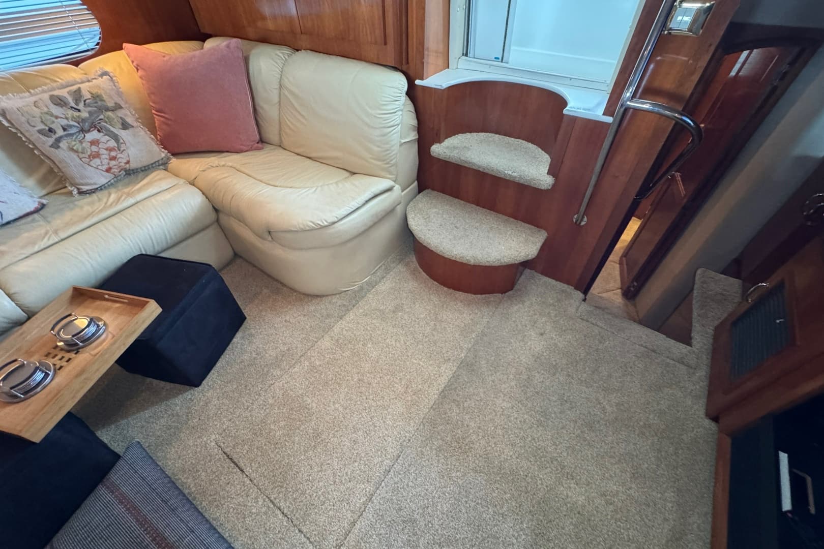 2004 Carver 466 Motor Yacht