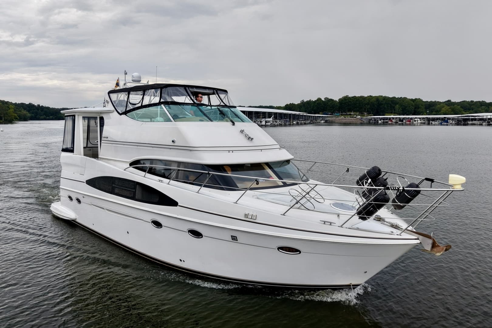 2004 Carver 466 Motor Yacht