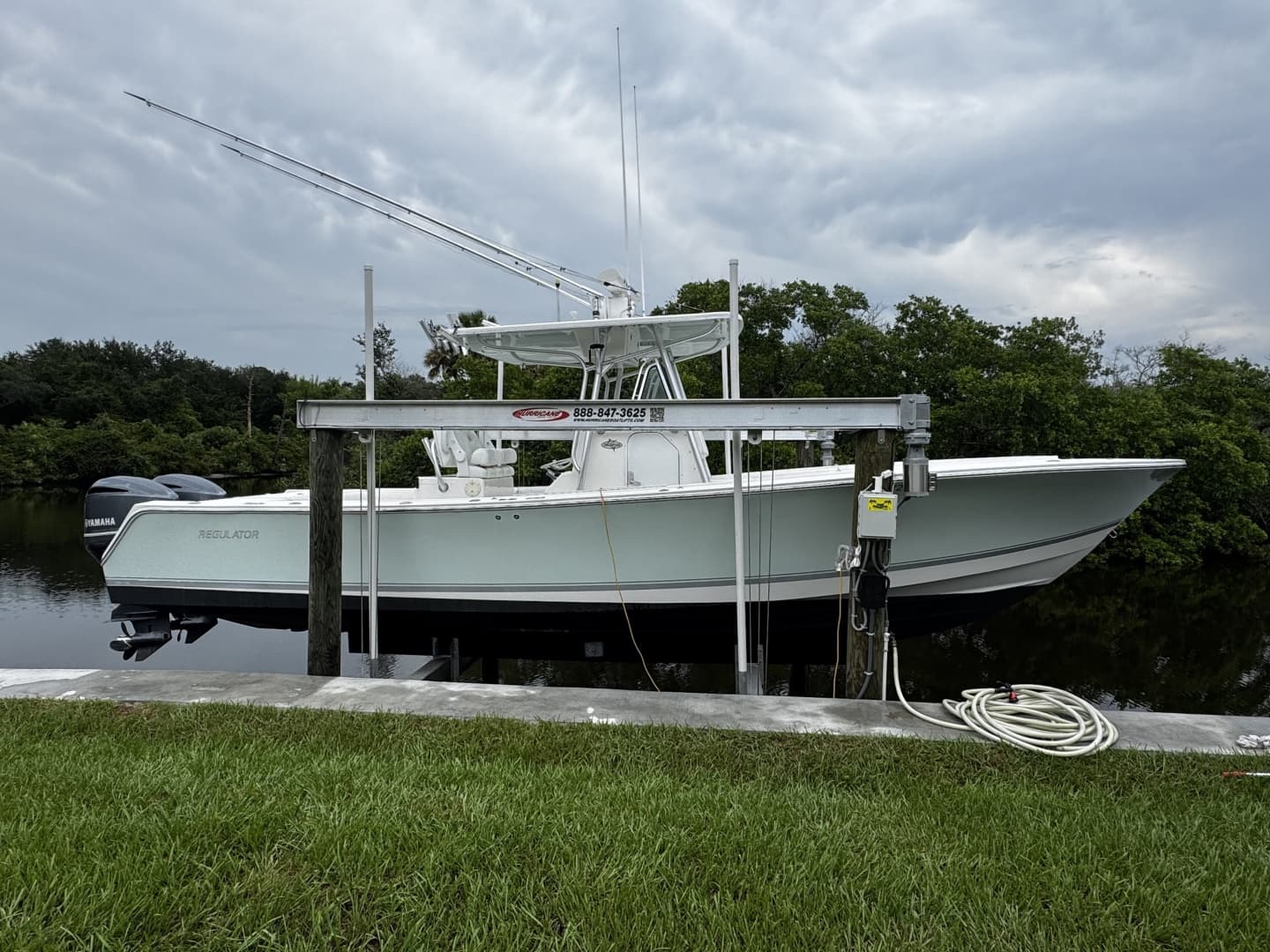 2006 Regulator 32FS