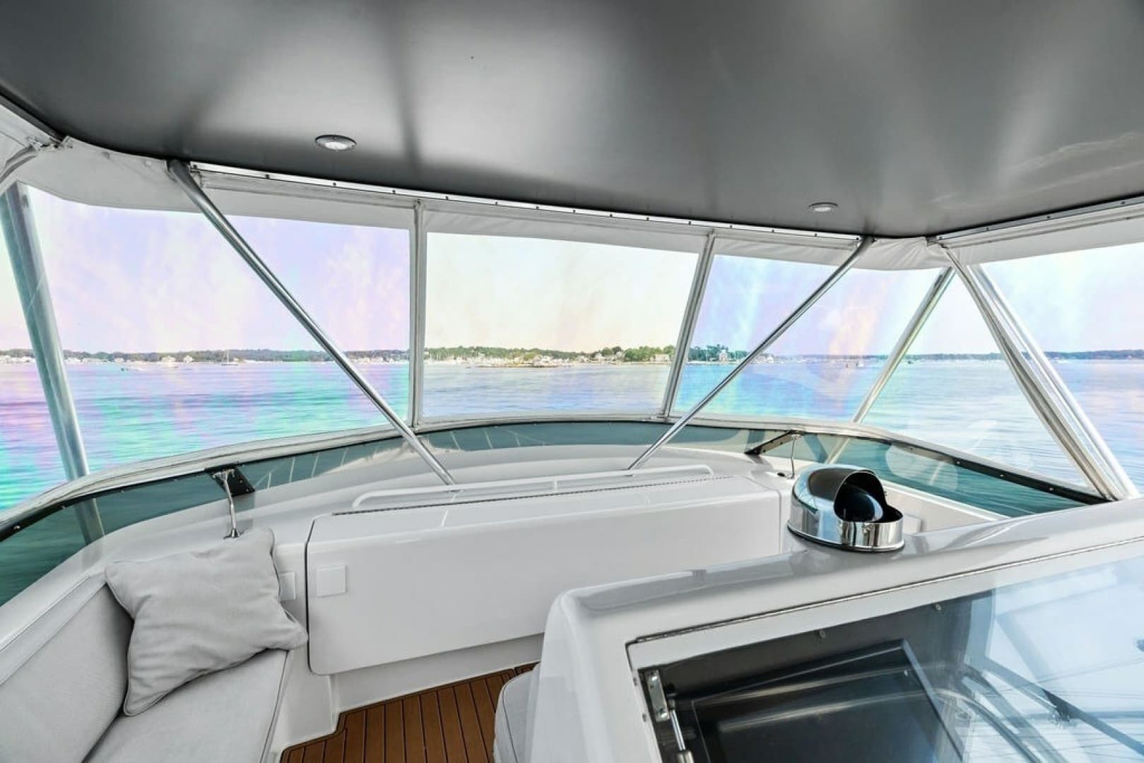 1999 Hatteras 60 Convertible