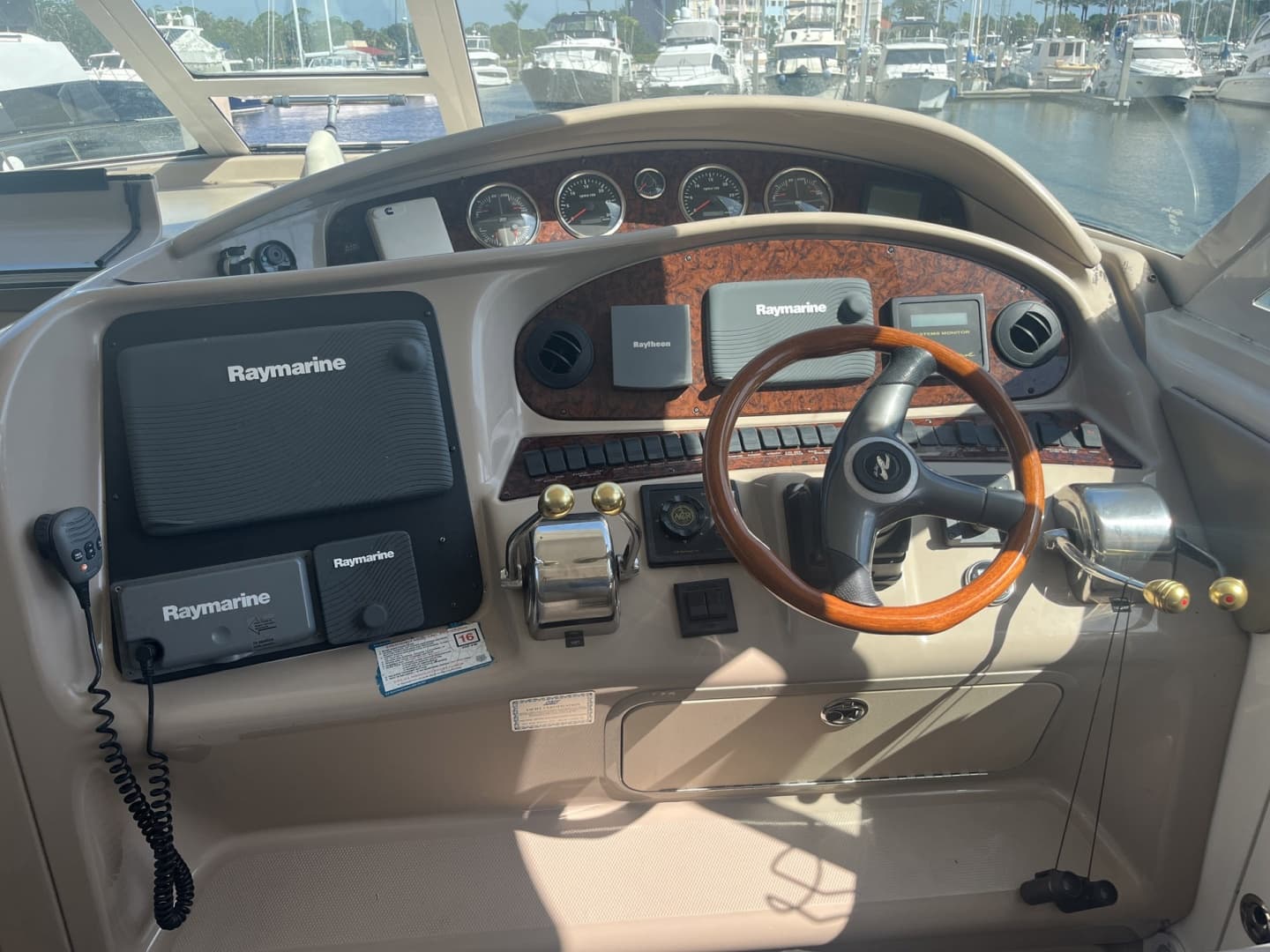 2002 Sea Ray Motor Yacht