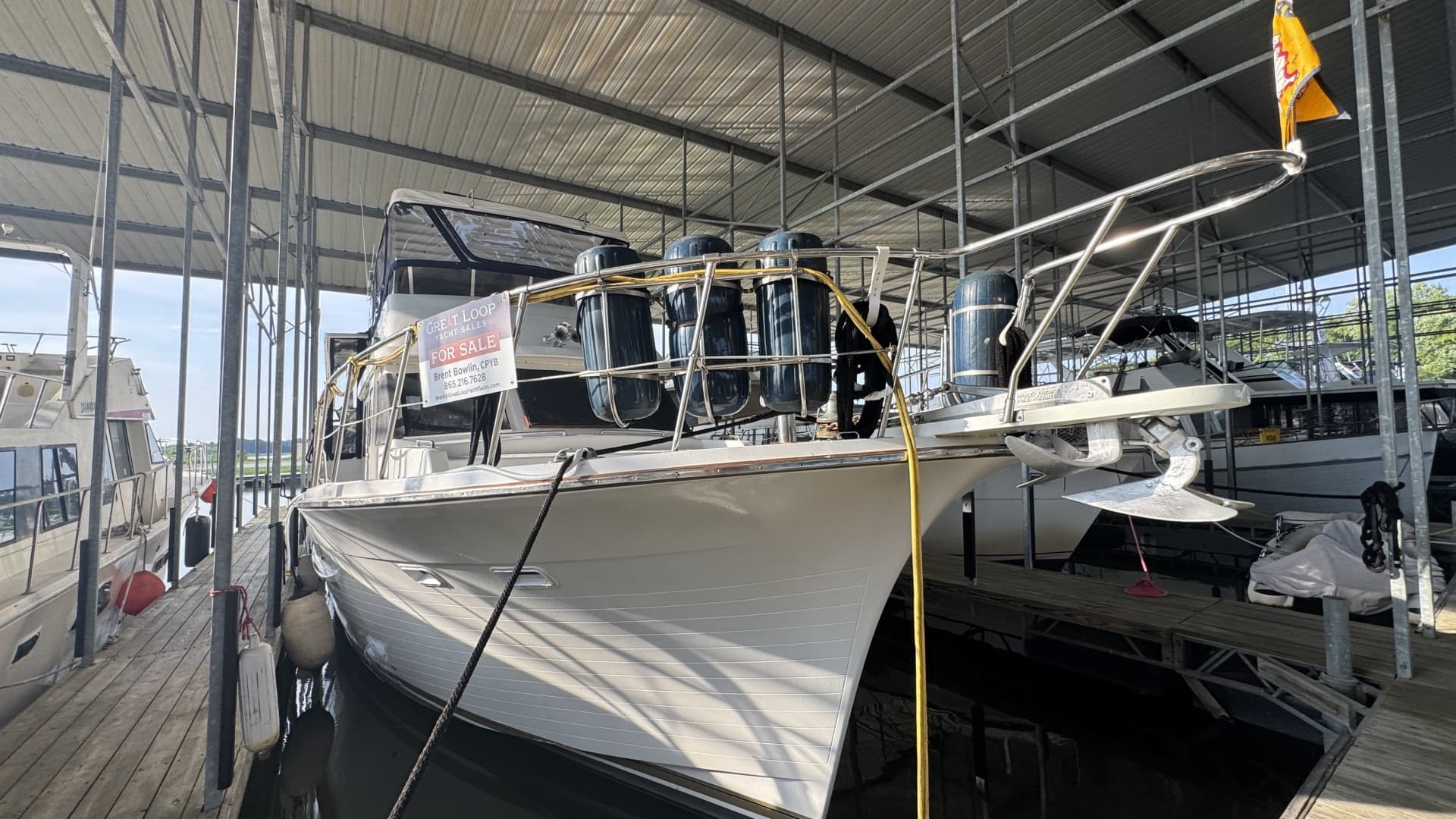 Exterior Starboard Profile View