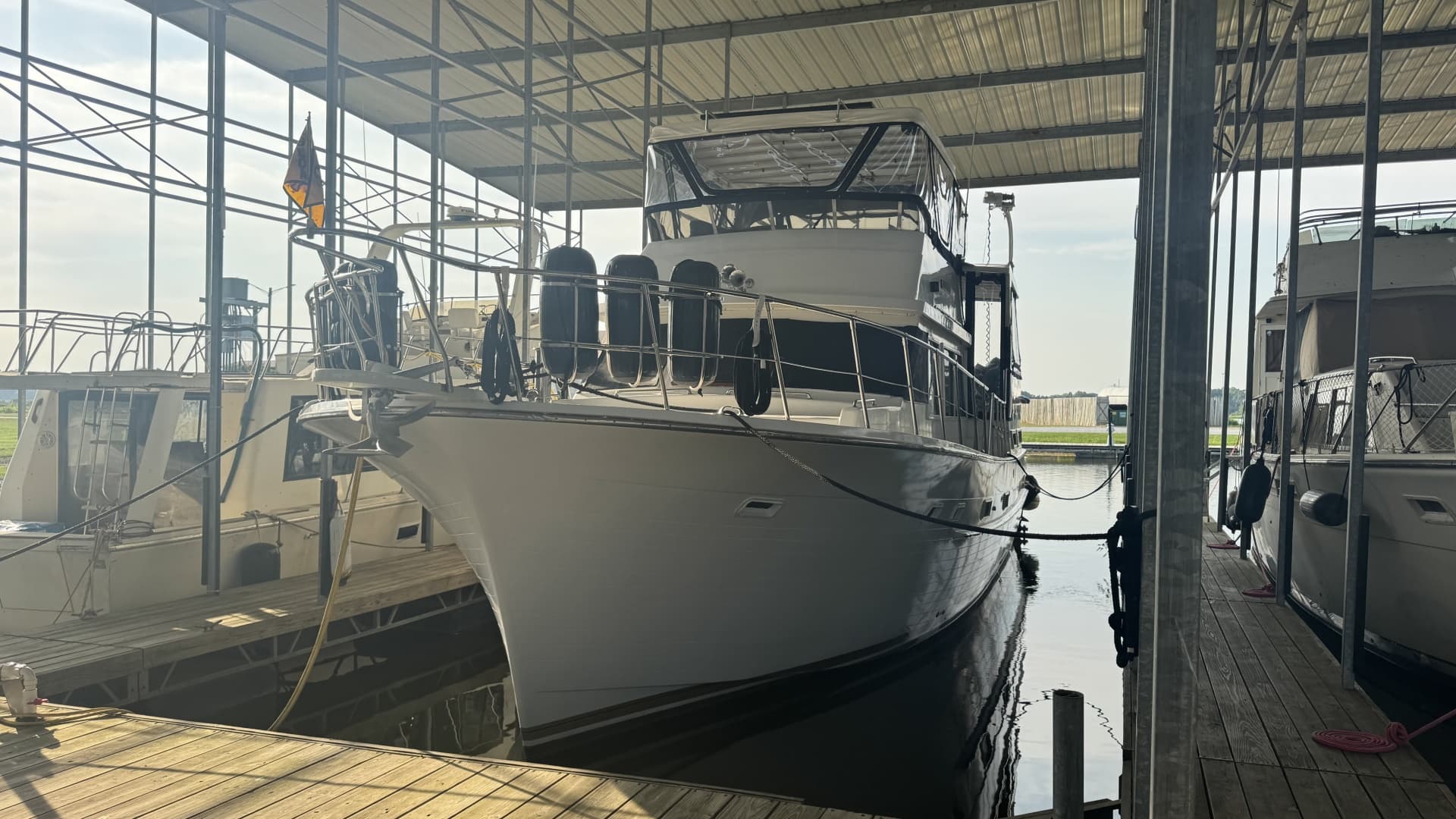 Exterior Port Profile View