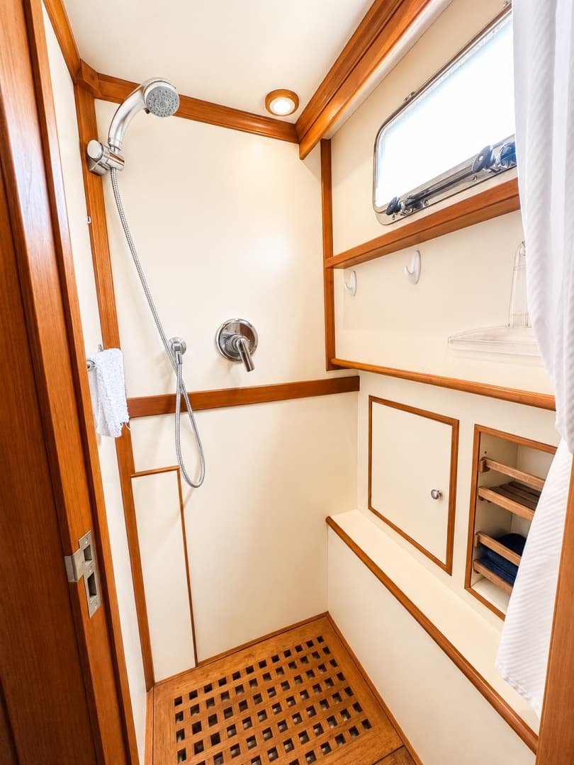 Master separate shower room