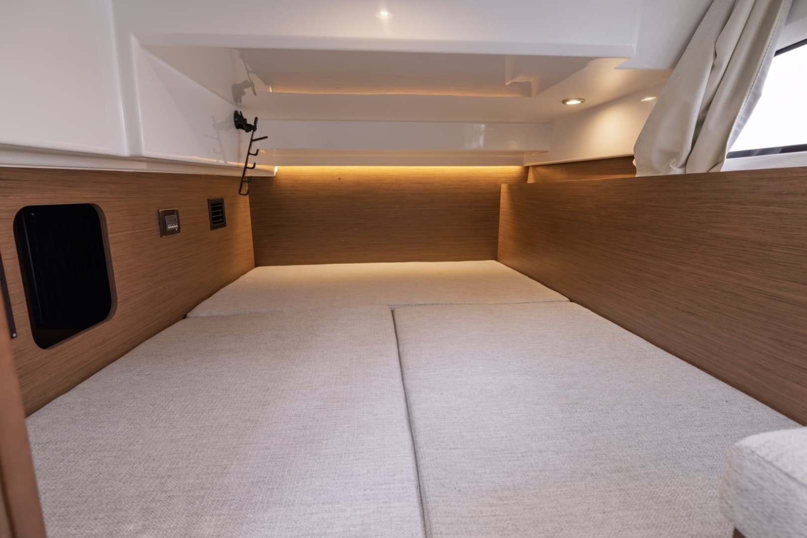 2023 Jeanneau NC 1095 Weekender