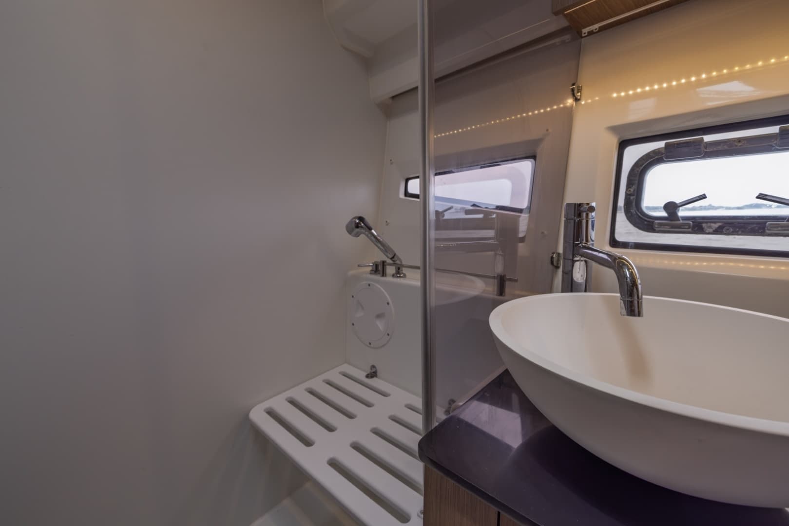 2023 Jeanneau NC 1095 Weekender