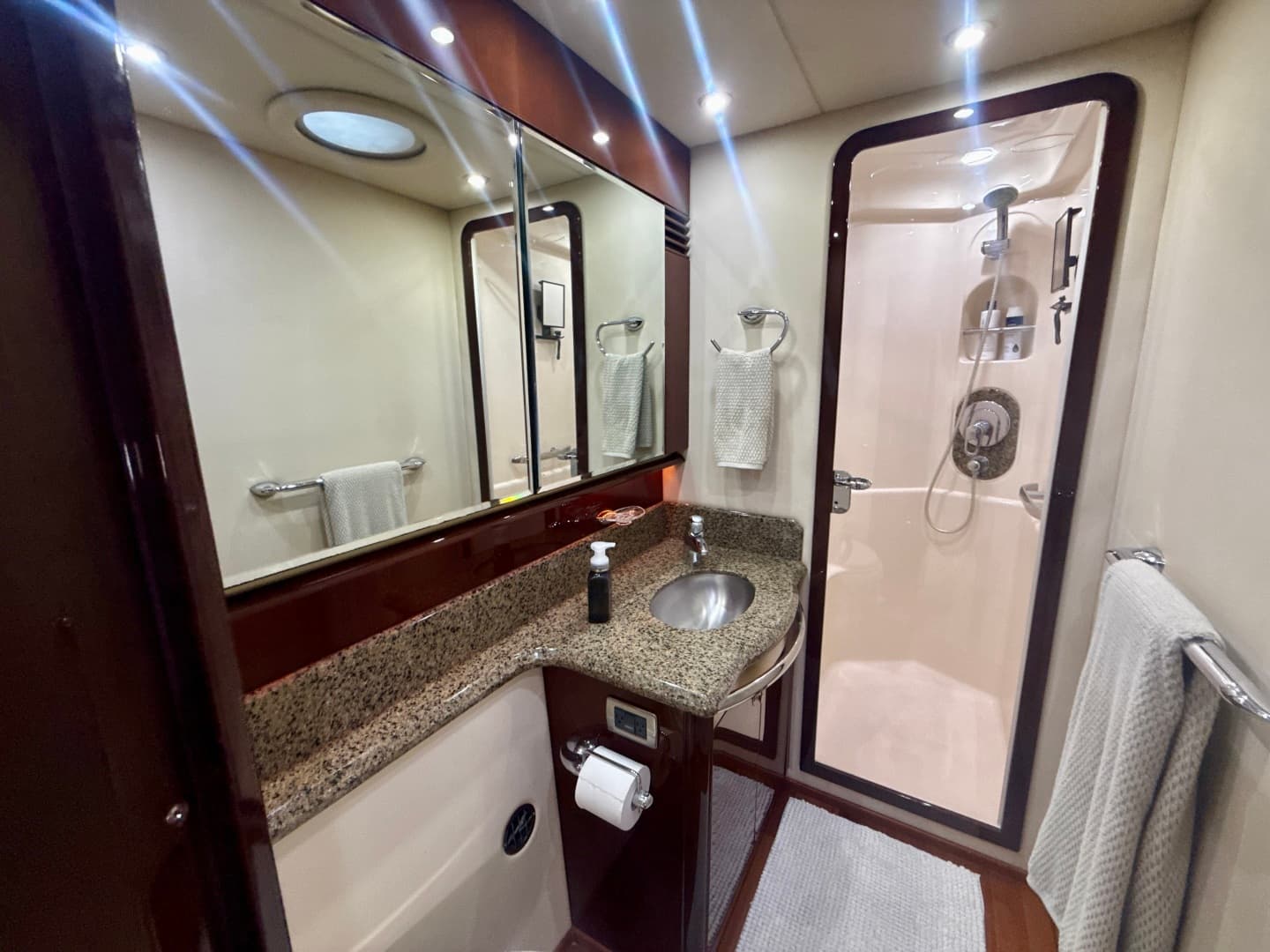 2007 Sea Ray 58 SEDAN BRIDGE