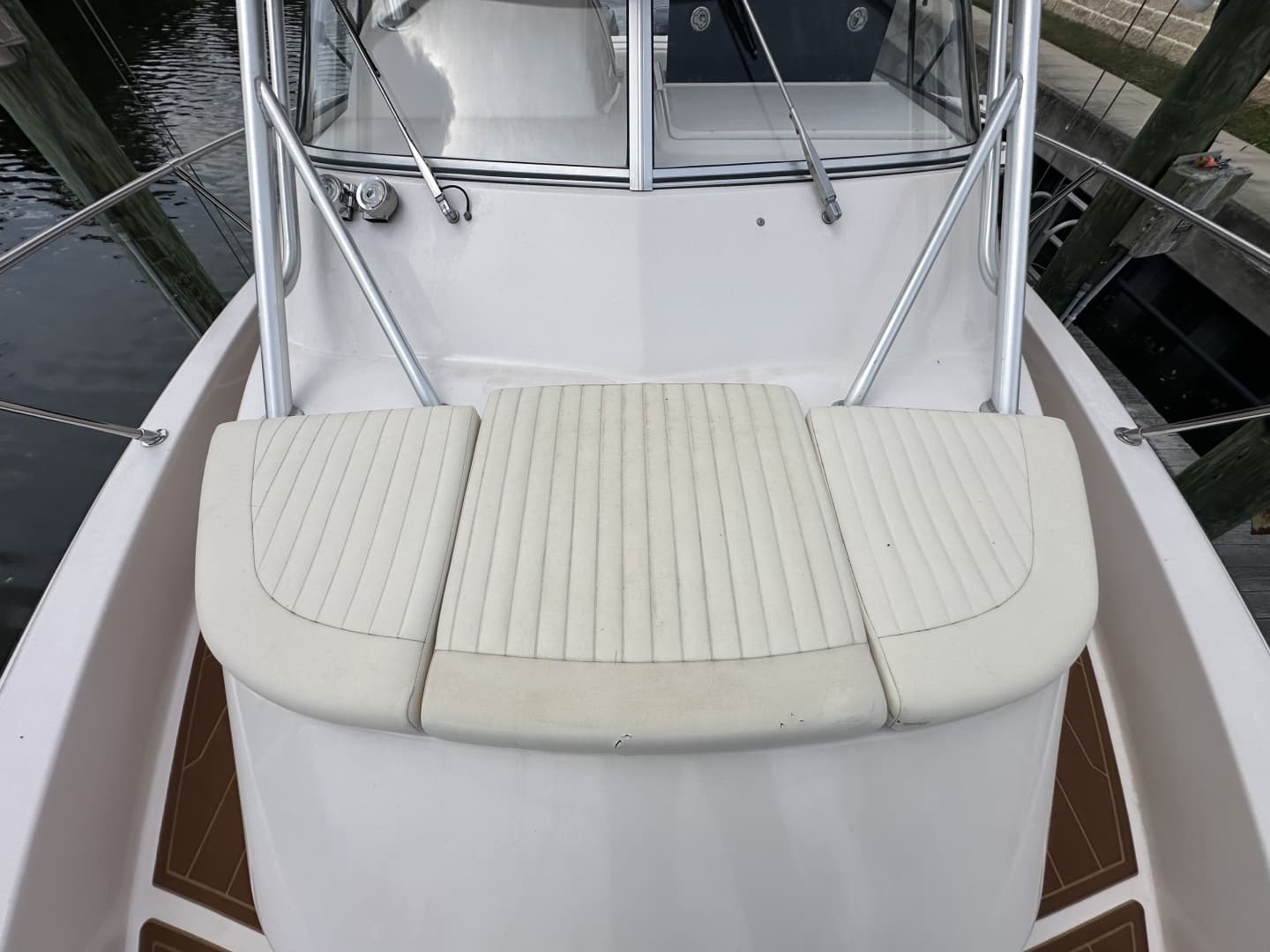2006 Grady-White 300 Marlin